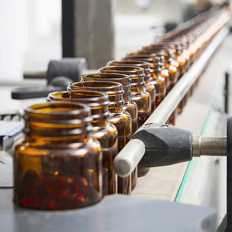 vitaquest capsule manufacturing table press 800x800 1 1